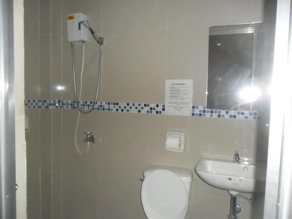 BnT Inn Lapu-Lapu City Kamer foto