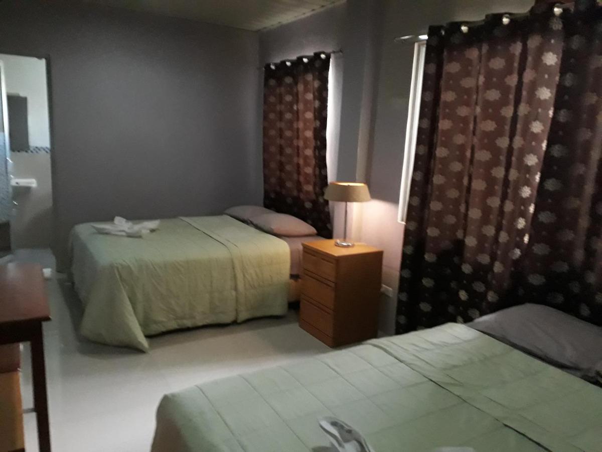 BnT Inn Lapu-Lapu City Buitenkant foto