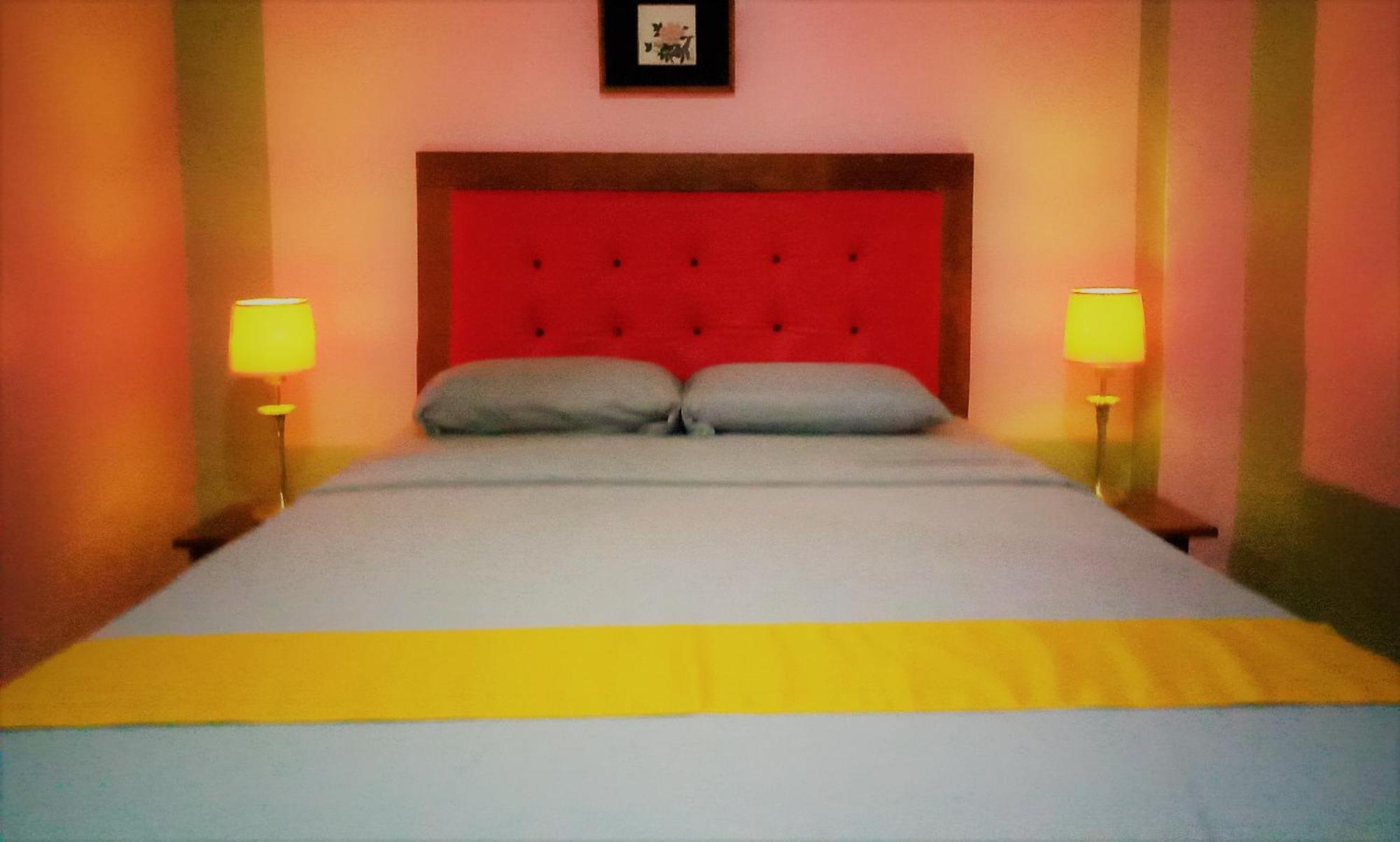 BnT Inn Lapu-Lapu City Buitenkant foto